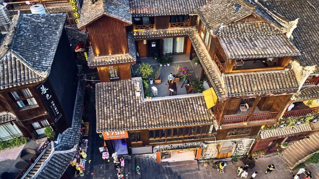Fenghuang Slowly Time Inn Eksteriør billede