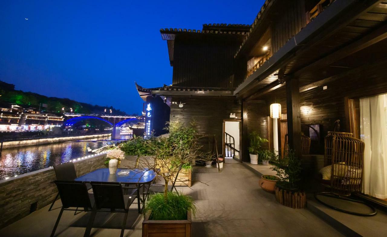 Fenghuang Slowly Time Inn Eksteriør billede