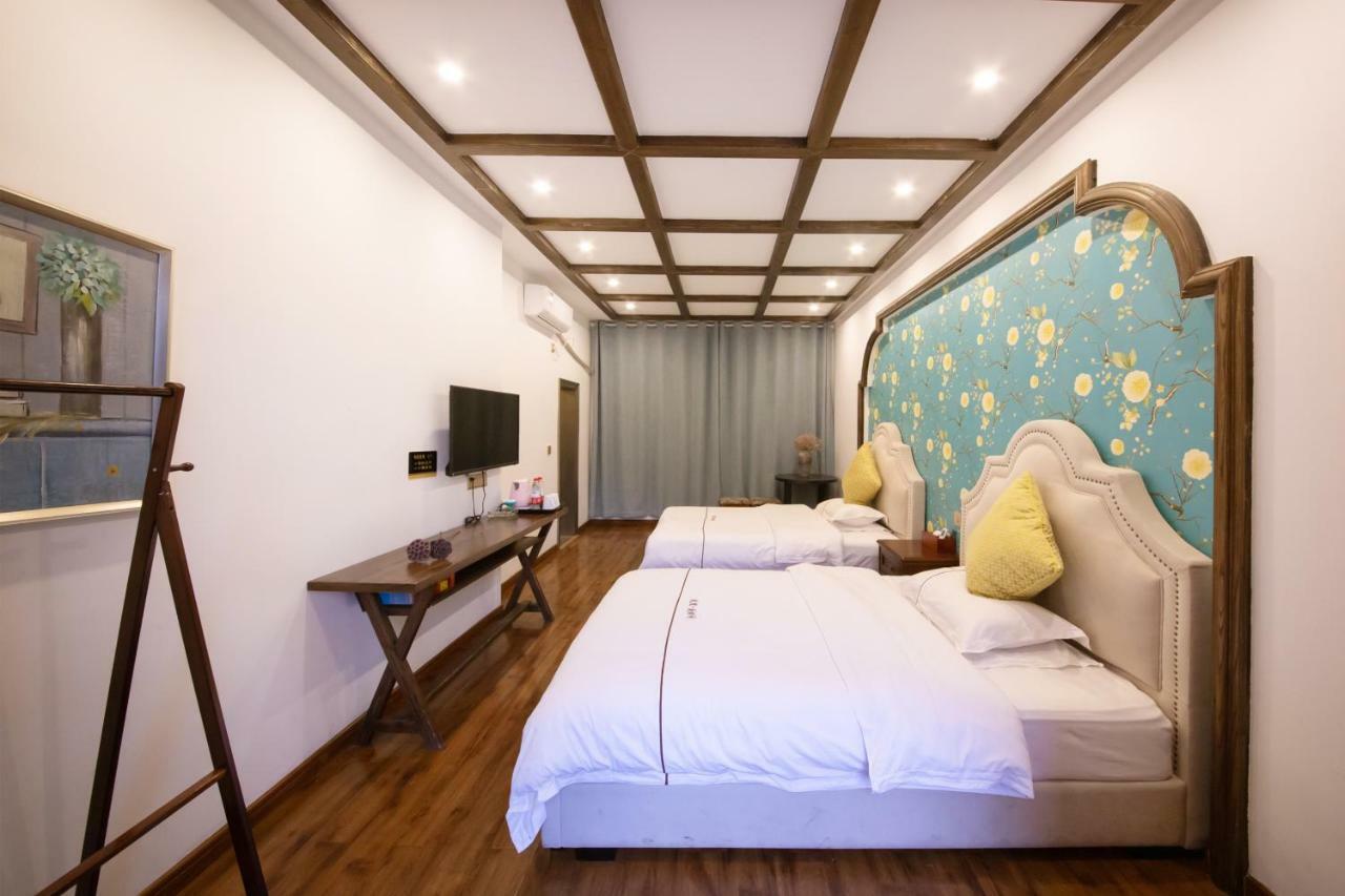 Fenghuang Slowly Time Inn Eksteriør billede